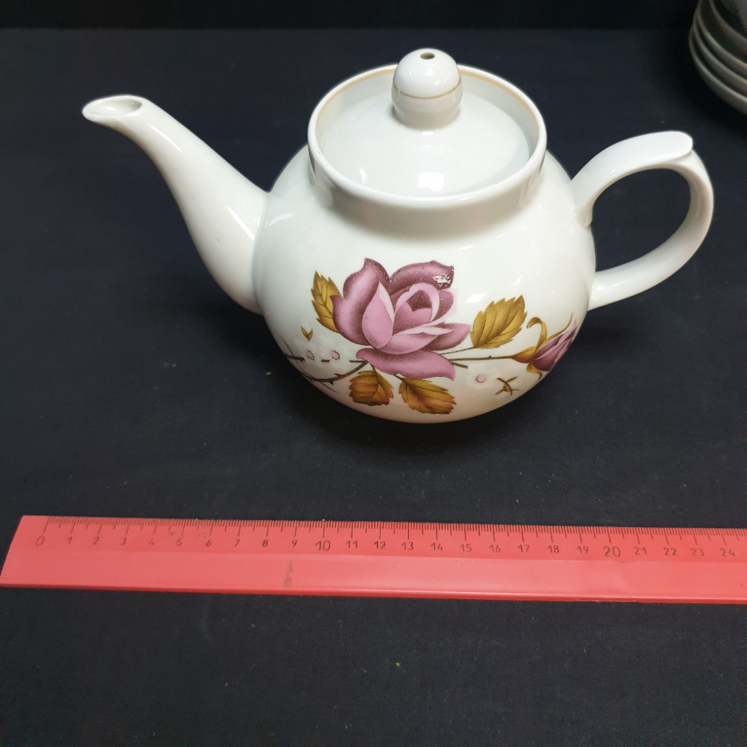Часть чайного сервиза "Розовая роза", фарфор, СССР, на 5 персон, 12 предметов. Картинка 9